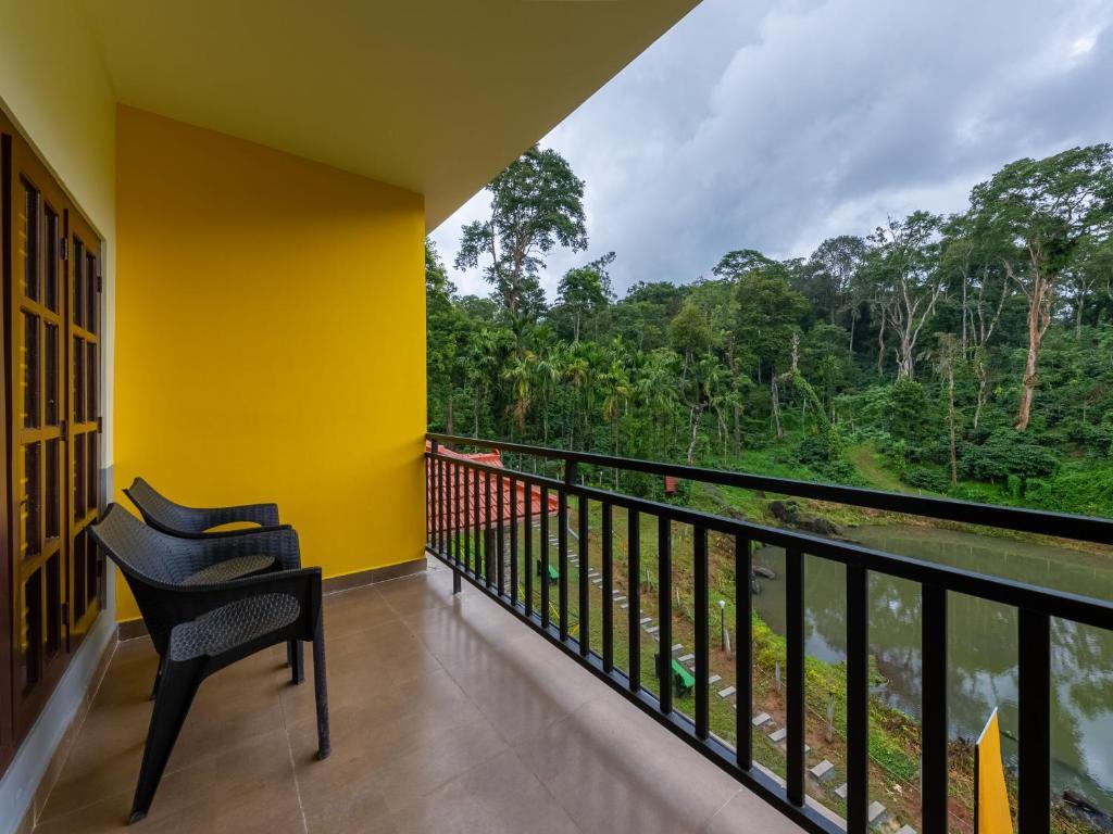 Кушалнагар: The Hosteller Coorg, Madikeri