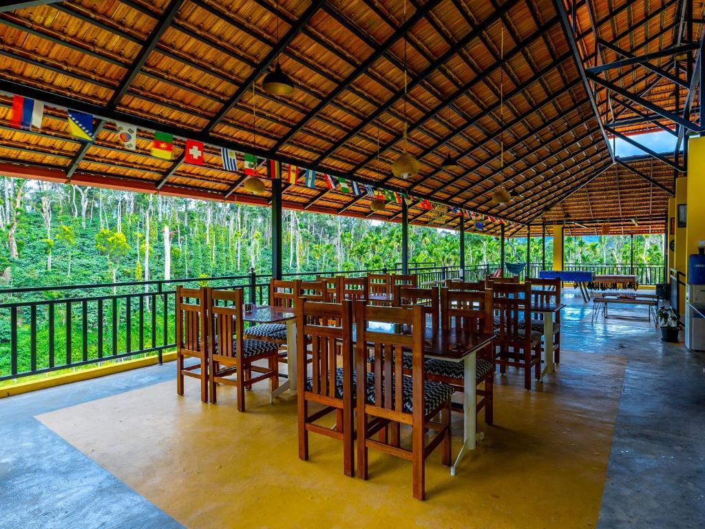 Кушалнагар: The Hosteller Coorg, Madikeri