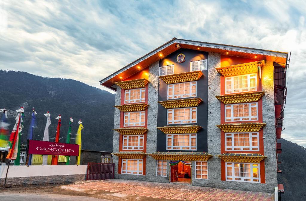 Чунгтанг: Summit Gangchen Hotel