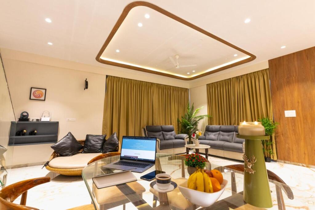 Лонавала: ALYF at Tropical Grand Villa 30, Lonavala