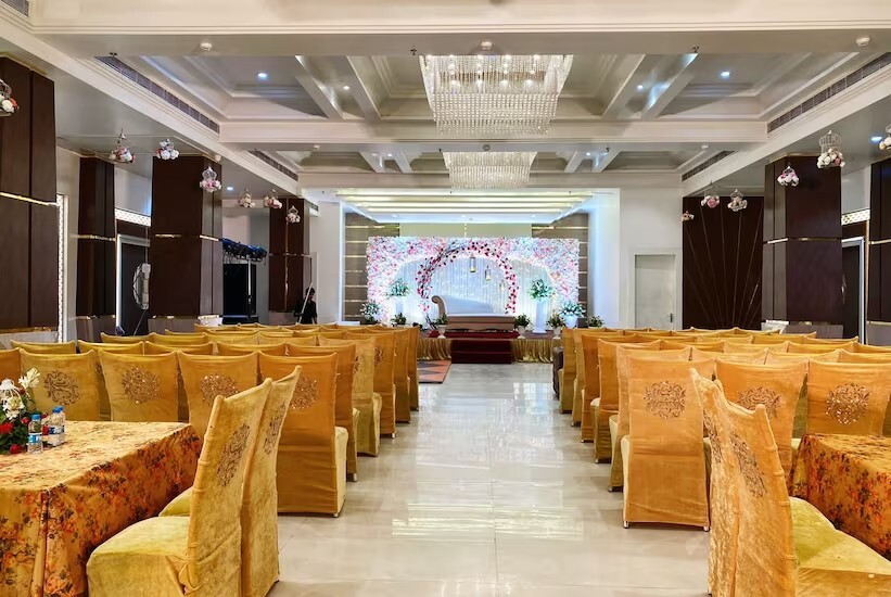 Лакхнау: Hotel Nakshatra