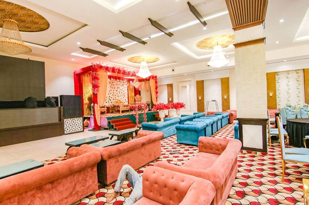 Лудхиана: Fabhotel Prime Royal Maple