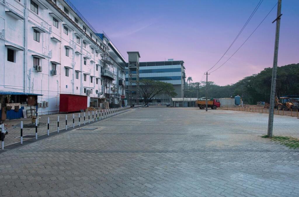 Манипал: Hometown Galleria Manipal