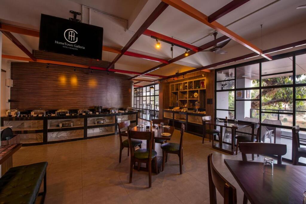 Манипал: Hometown Galleria Manipal