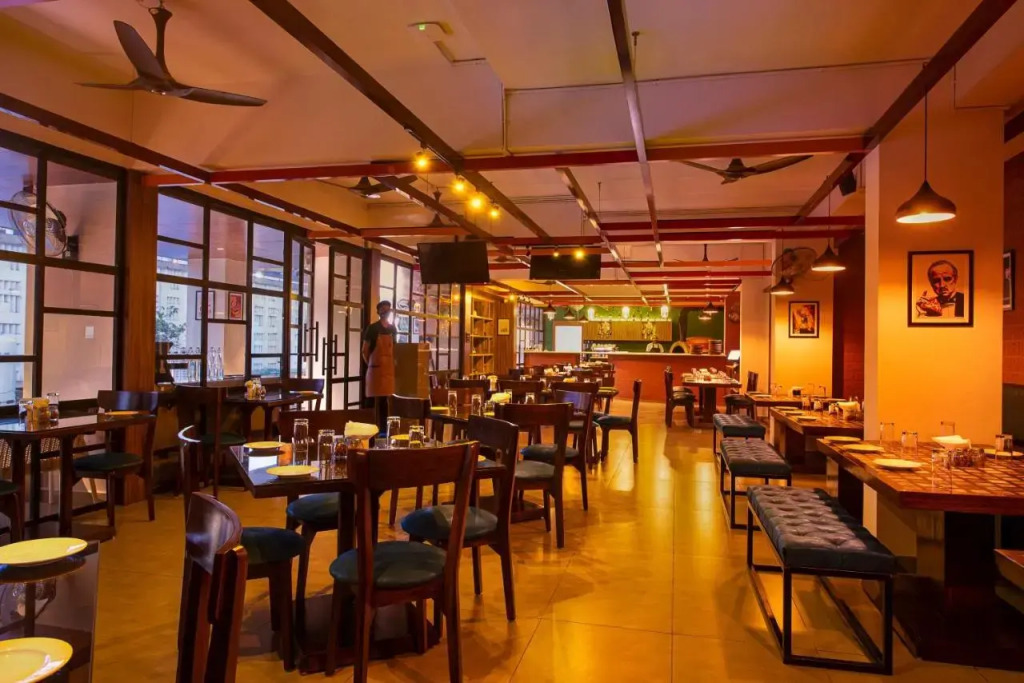 Манипал: Hometown Galleria Manipal