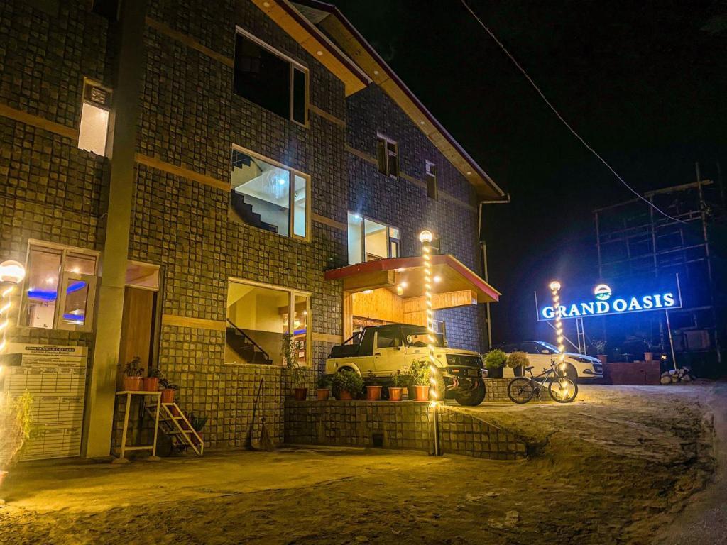 Манали: Hotel Grand Oasis Manali