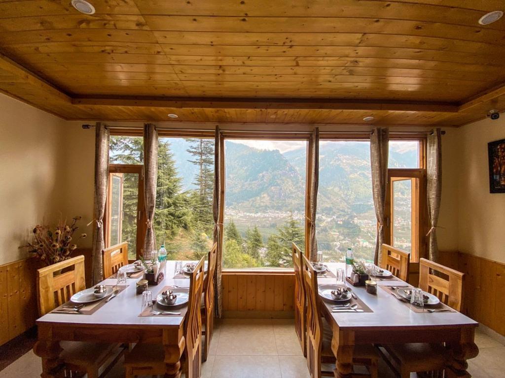 Манали: Hotel Grand Oasis Manali