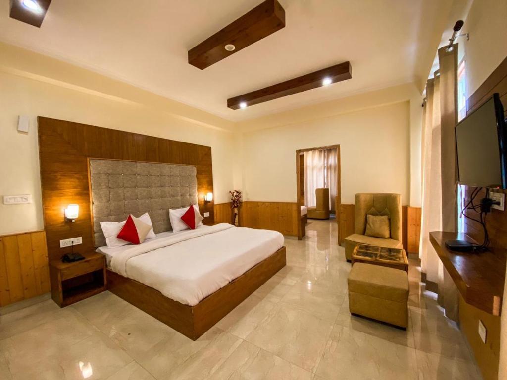 Манали: Hotel Grand Oasis Manali