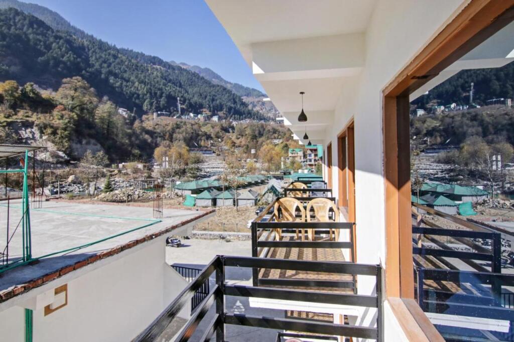 Манали: OYO Flagship 703704 Hotel Beas River Retreat