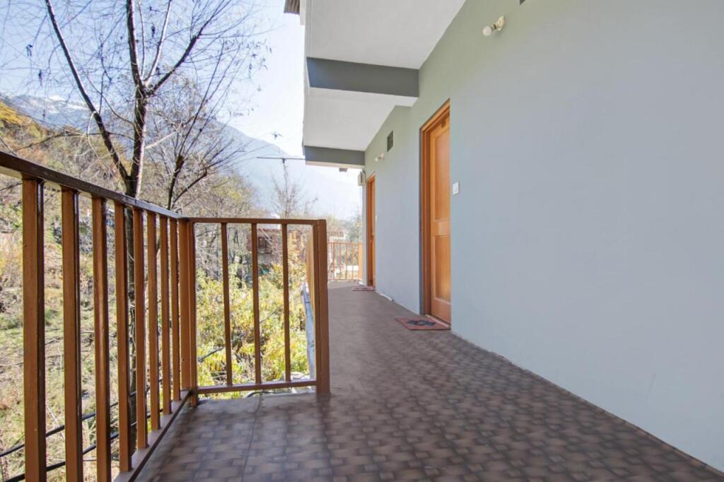 Манали: OYO Flagship 703704 Hotel Beas River Retreat
