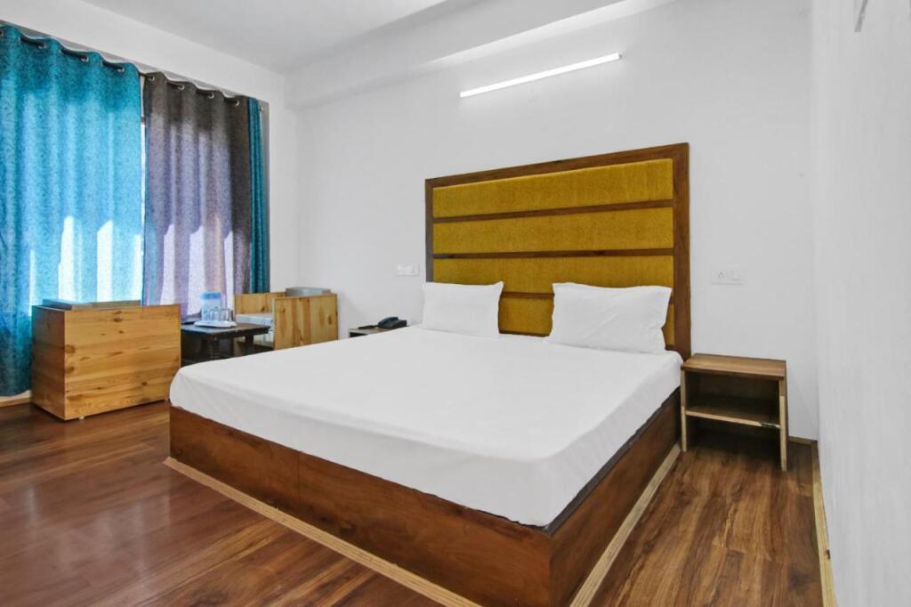 Манали: OYO Flagship 703704 Hotel Beas River Retreat