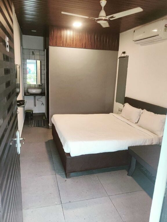 Хандала: Canal Touch Resort