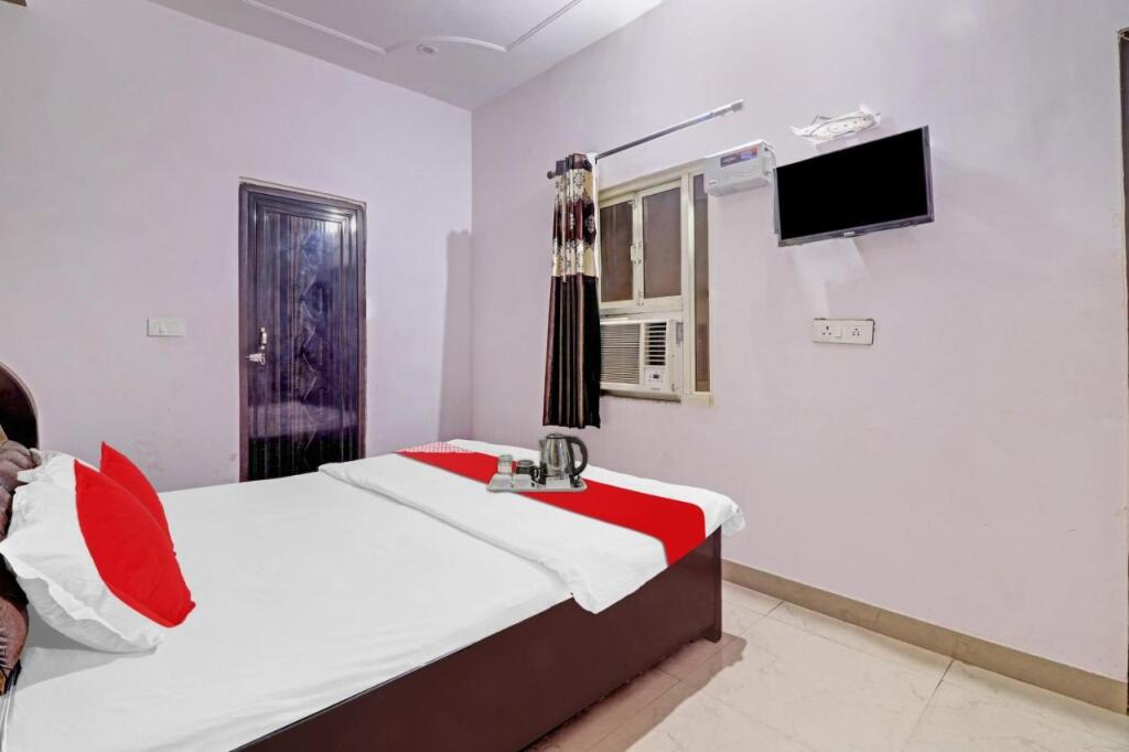 spot on 703108 Purnkuti Hotel — фото 3