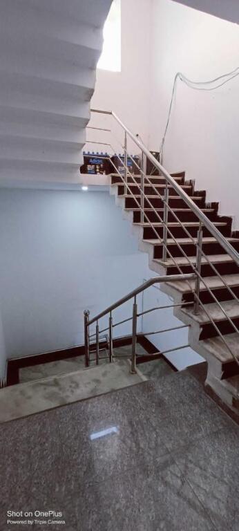 Мератх: OYO 700920 Hotel Maharaja