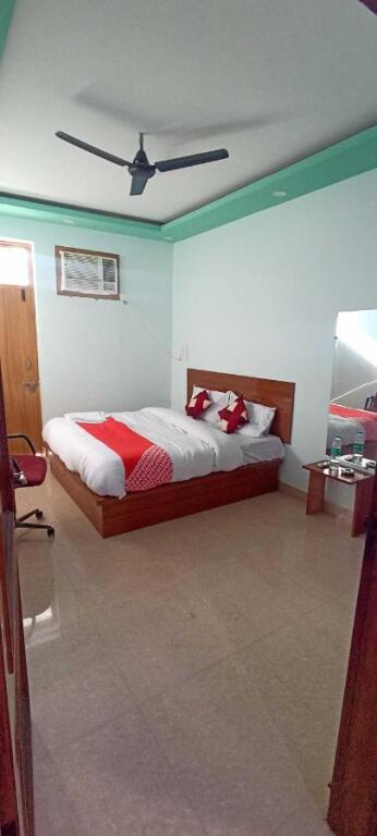 Мератх: OYO 807575 Hotel Sawan