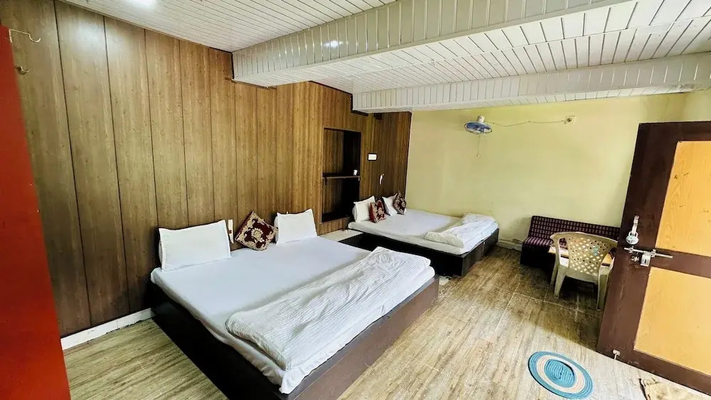 Гора Абу: Hotel Swastik