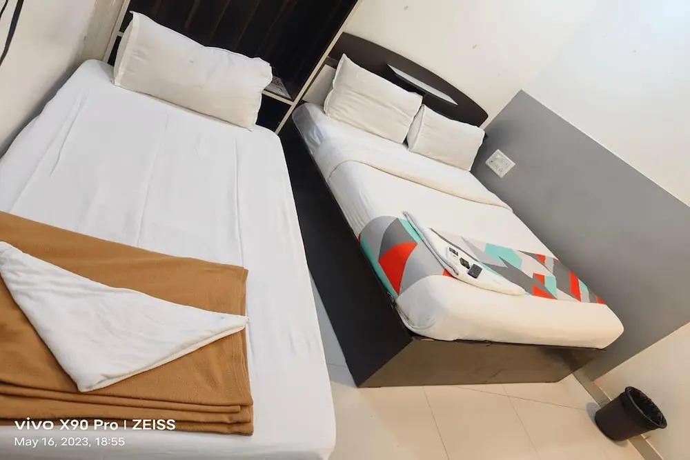 Мумбаи: Hotel Mahi