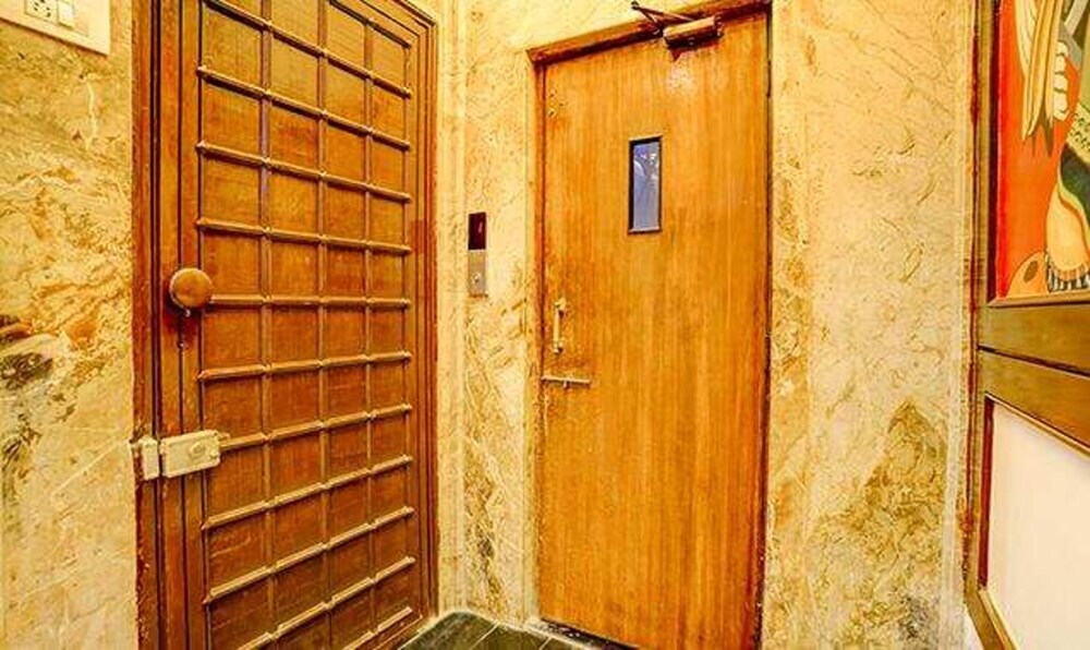 Мумбаи: Fabhotel Sunrise Suites