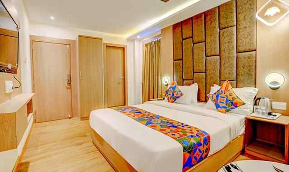 Мумбаи: Fabhotel Sunrise Suites