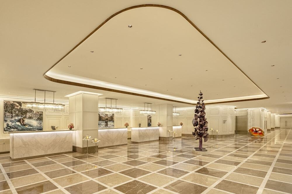 Мумбаи: Aurika, Mumbai International Airport