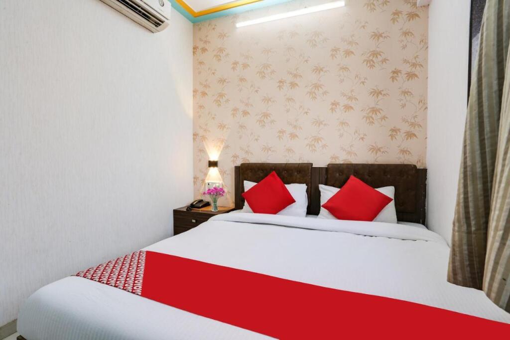 Мумбаи: OYO 75196 Delight Inn
