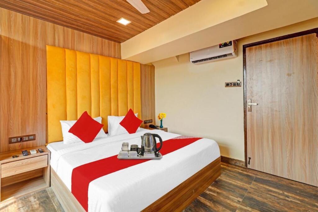Мумбаи: OYO 703355 Hotel Capetown
