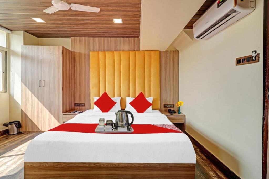 Мумбаи: OYO 703355 Hotel Capetown