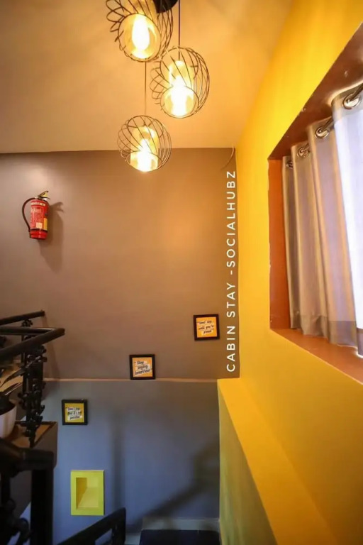 Мумбаи: Cabin Stay -Social Hubz