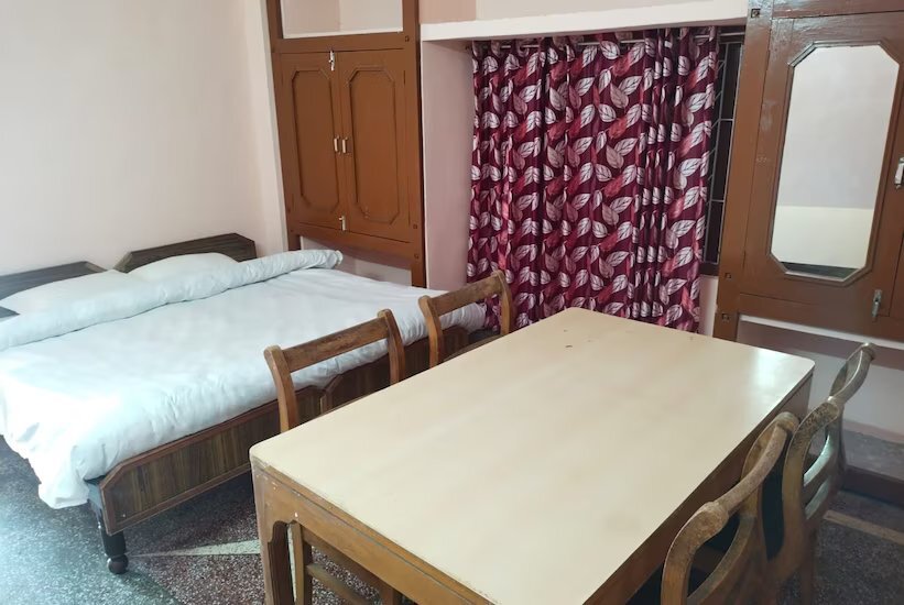 Массури: Nautiyals Belvedere Homestay