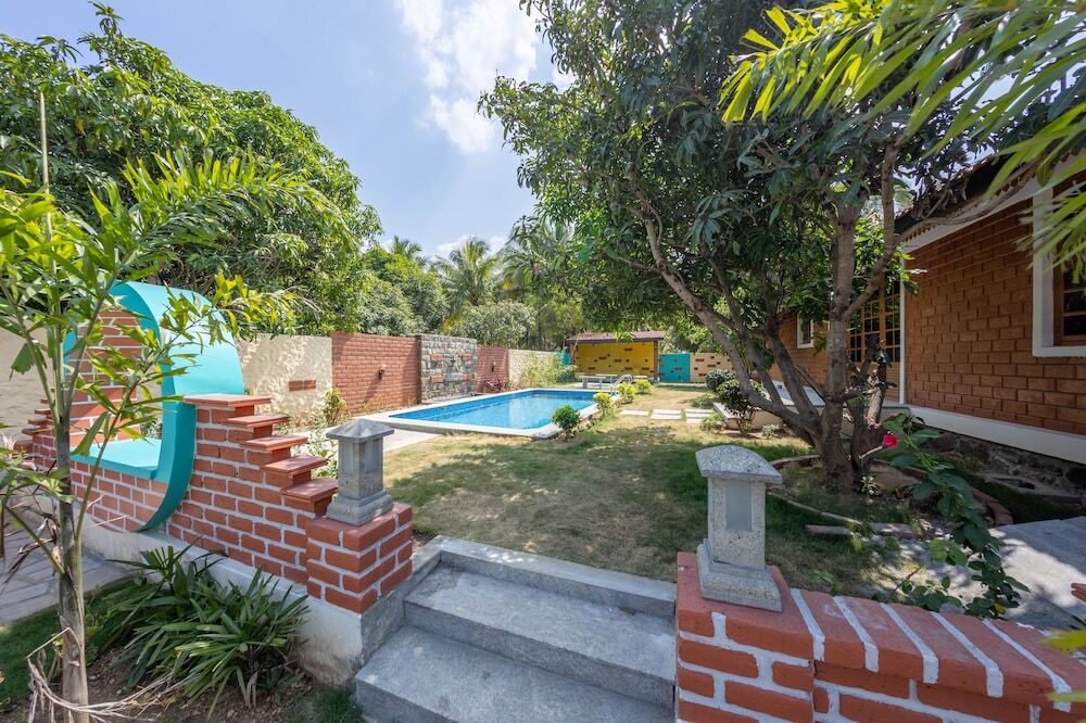 Валпарай: Coconest Eco village pollachi