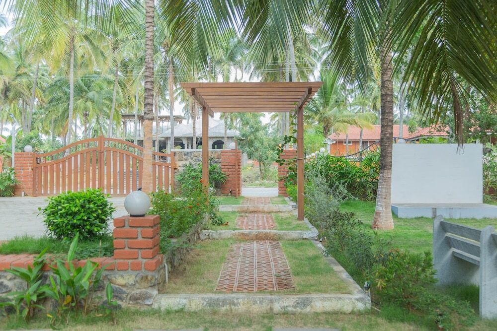 Валпарай: Coconest Eco village pollachi