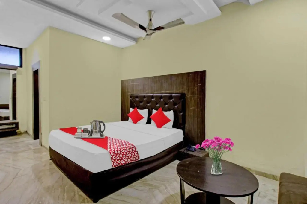 Нагпур: OYO Flagship 700874 Hotel Grand Maharaja