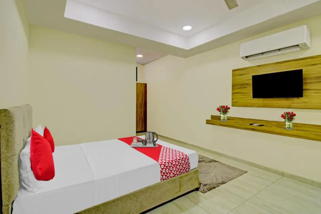 Нагпур: OYO Flagship 700874 Hotel Grand Maharaja