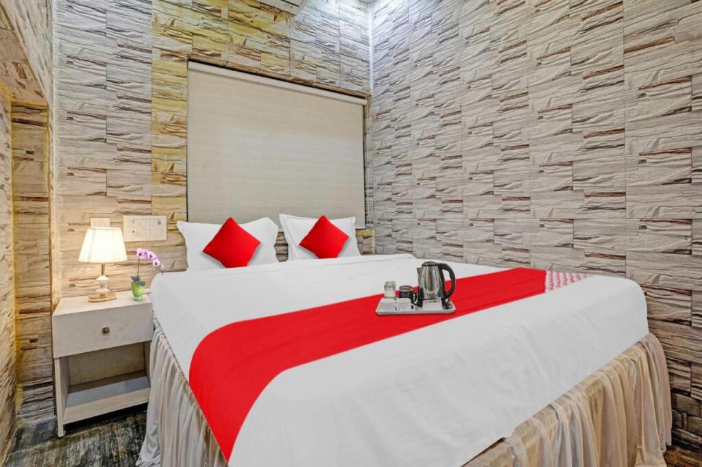 Нагпур: OYO Flagship 804537 Lemon Tree Inn