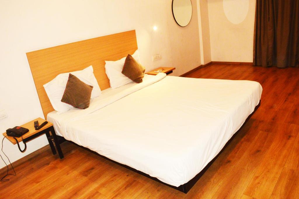 Нагпур: Hotel Orient Avenue