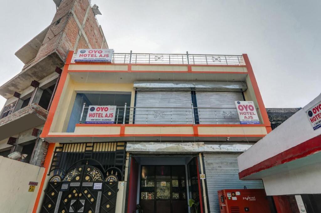 Найни: OYO Flagship 806012 Hotel A Palace