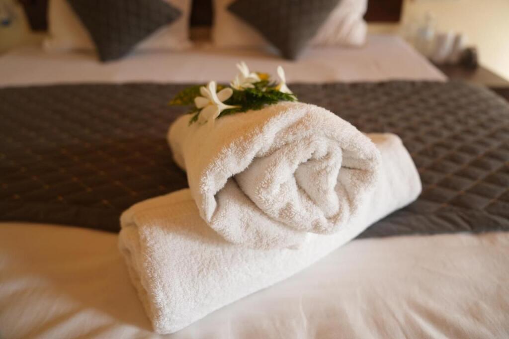 Наинитал: Corbett Mid Forest Resort