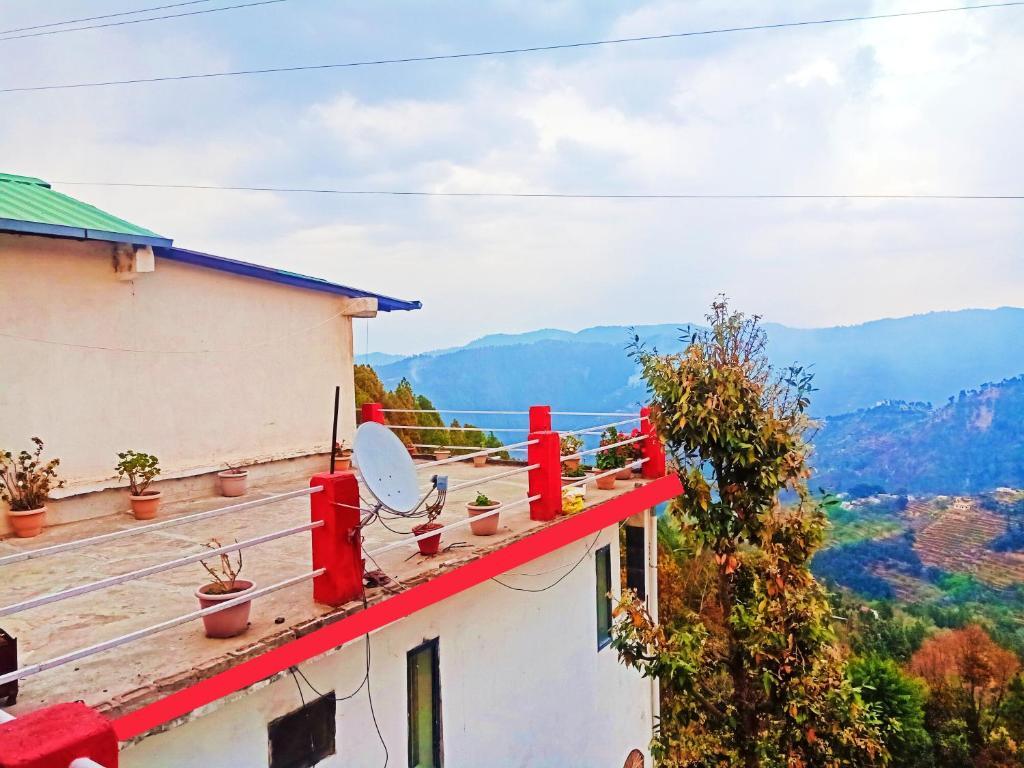 Наинитал: Jaishnavi Homestay - Mukteshwar