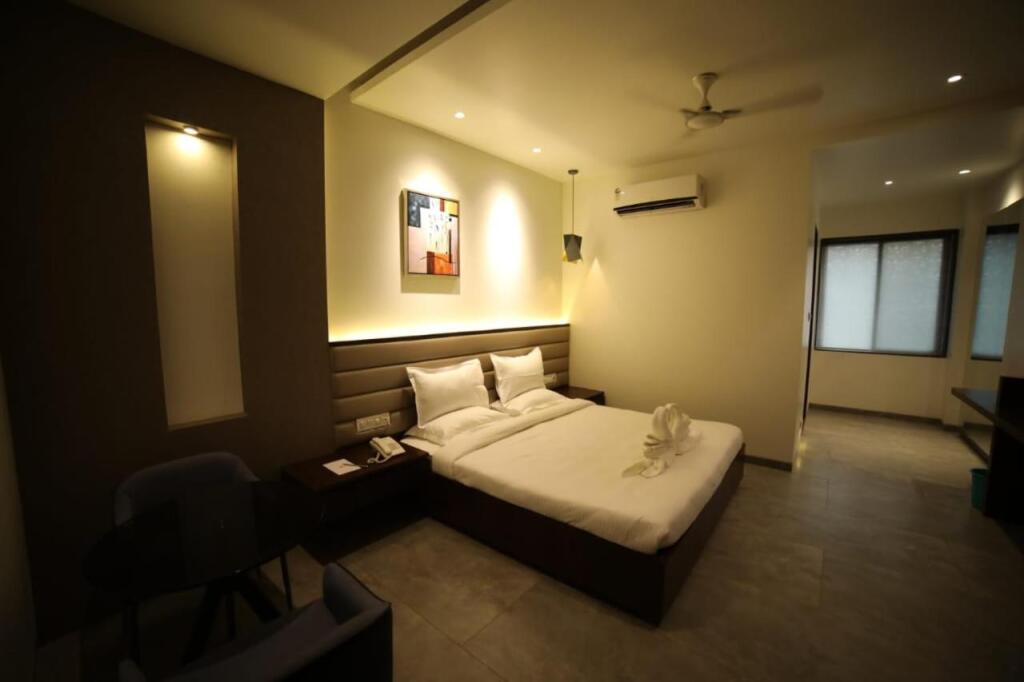 Нандед: Hotel Midland, Nanded
