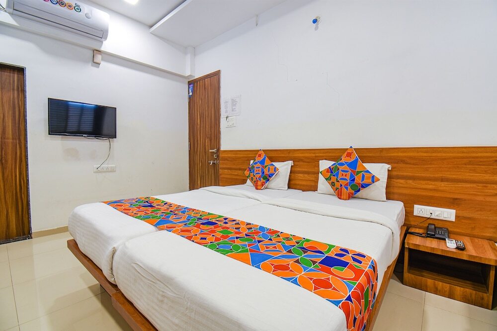 Нашик: Fabhotel The Address