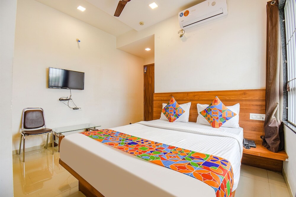 Нашик: Fabhotel The Address
