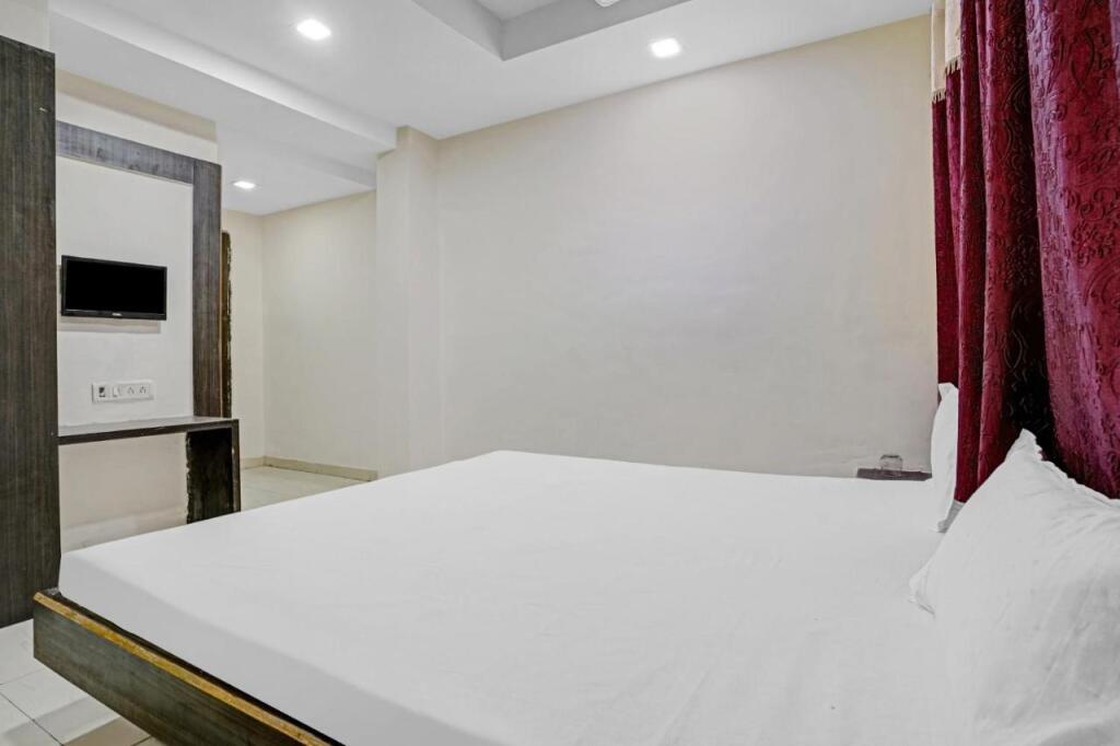 Нашик: OYO Flagship 804564 Hotel New Punjab Lodging