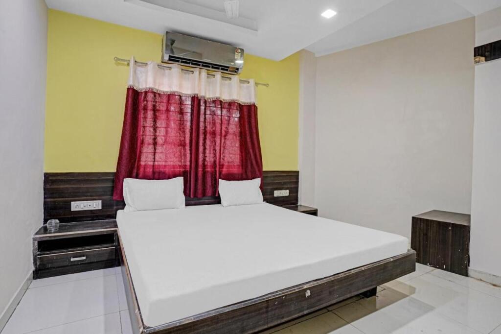 Нашик: OYO Flagship 804564 Hotel New Punjab Lodging