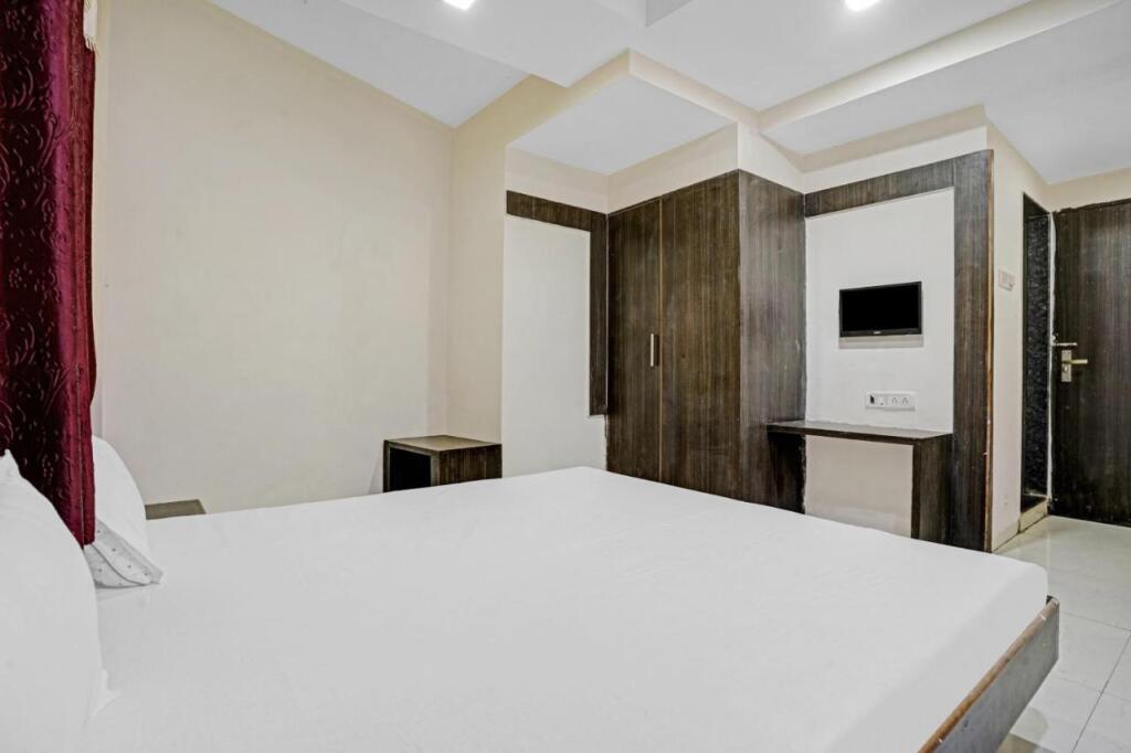 Нашик: OYO Flagship 804564 Hotel New Punjab Lodging