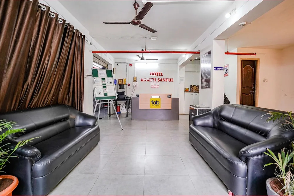 Нашик: Fabhotel Bhakti Sankul