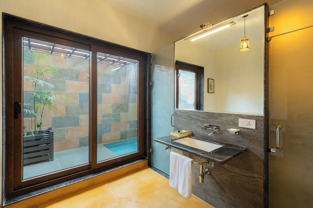 Удаипур: Sarasiruham Resort Private Pool Villa