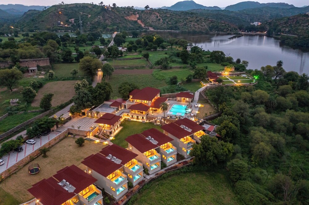 Удаипур: Sarasiruham Resort Private Pool Villa