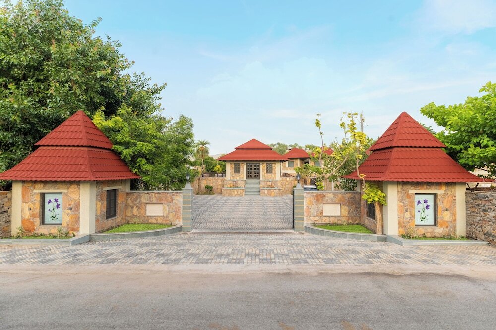 Удаипур: Sarasiruham Resort Private Pool Villa