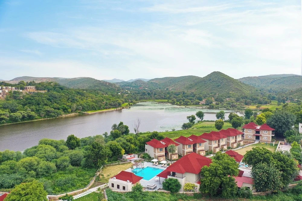 Удаипур: Sarasiruham Resort Private Pool Villa
