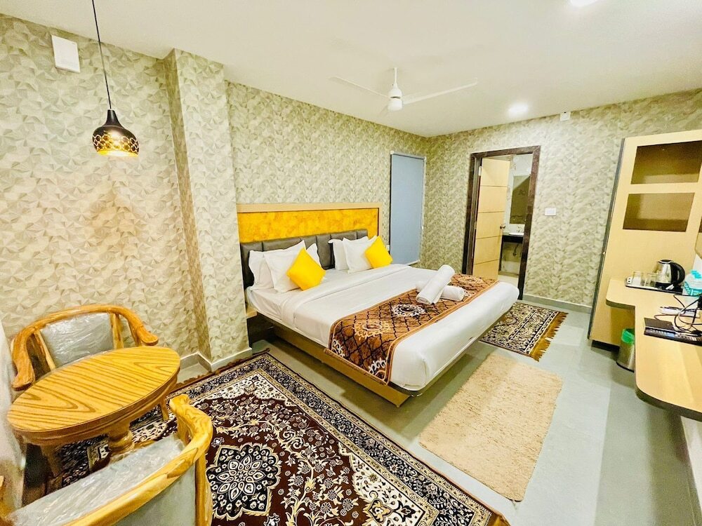 Шамшабад: Hotel Lake View Airport Zone